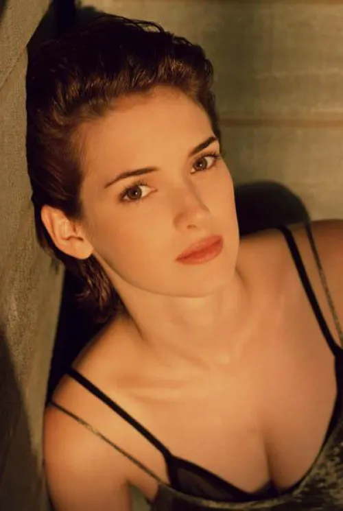 Thumbnail Winona Ryder: A Timeless Beauty | PrettyGirls