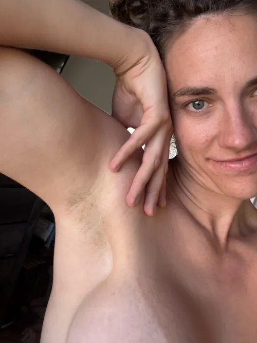 Thumbnail siennajuneofficial's Journey: Due for a Wax in Armpit Fetish