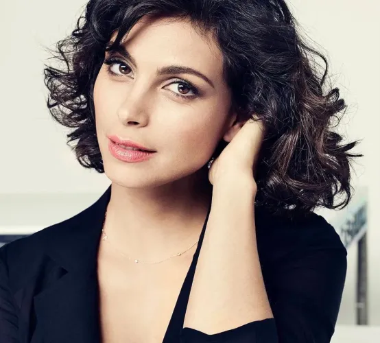 Thumbnail Spotlight on Morena Baccarin's Beauty by MacJeff2018 | PrettyGirls