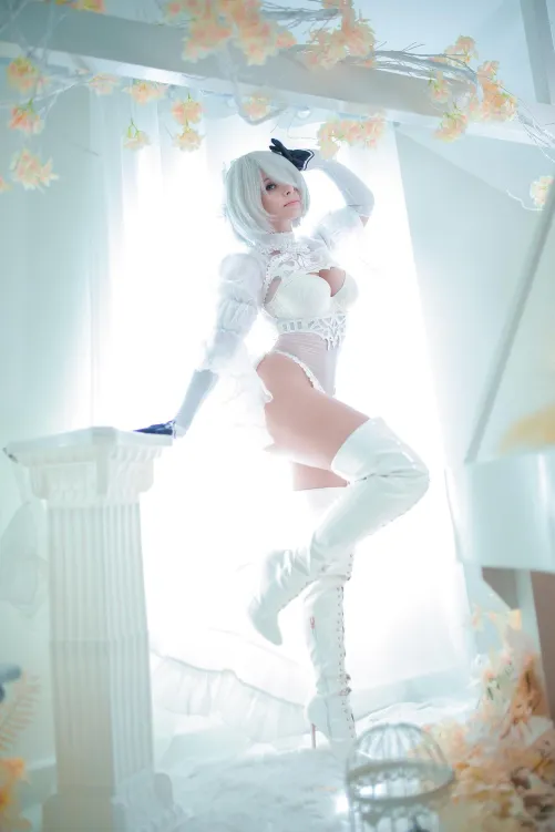 Thumbnail Yuna Kairi Cosplays White Bride 2B | 2Booty Category by YunieSunshine