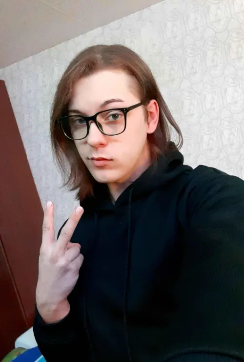 Thumbnail Embracing Natural Beauty: Morning Vibes without Makeup in femboy by ZeTadis