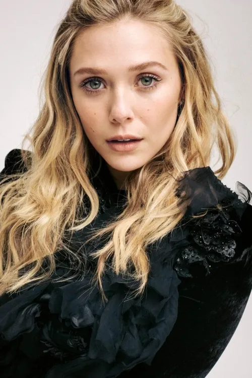 Thumbnail Elizabeth Olsen: Embracing the Essence of PrettyGirls | veil18