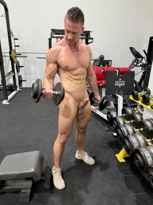 Thumbnail Working Out Makes Me Horny: CodyArizonaxxx at 36