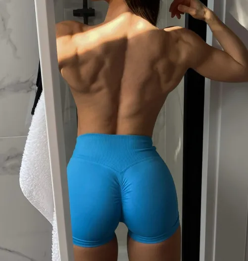 Thumbnail Sexy Fit Back: Explore linasphysiquex's NSFW World