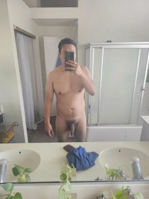 Thumbnail Revealing Real Bodies: 32M's Confident Normal Nudes