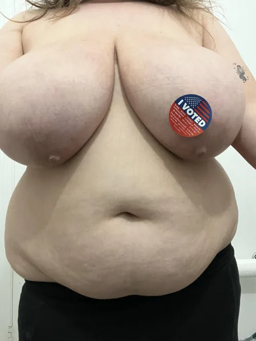 Thumbnail Voting with My Saggy Tits - MassiveApple3405 – Saggy