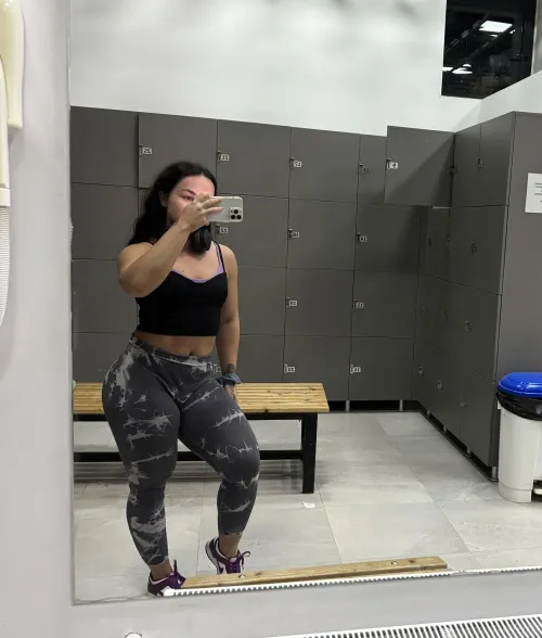 Thumbnail Get Swept Away with quadsqueen's Gym Crush in slutsofsnapchat;