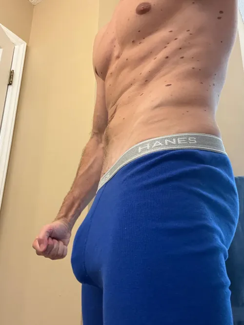 Thumbnail Hot & Strong like Coffee - turb0farm's Alluring Bulge Story at 29