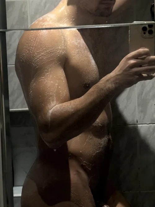 Thumbnail Good Bros Taking a Shower: Insights from jocktrunk