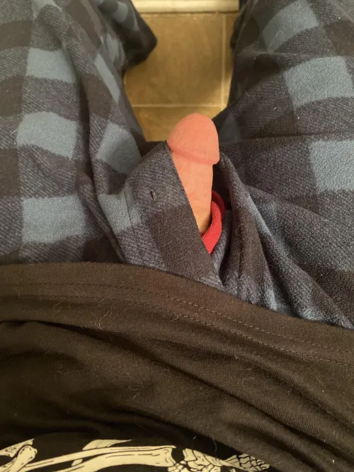 Thumbnail Low-Asparagus-4121: A Candid Peek at My Small Dick