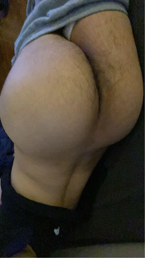 Thumbnail Revealing All: Ass Out for All to See | Gaypanda10