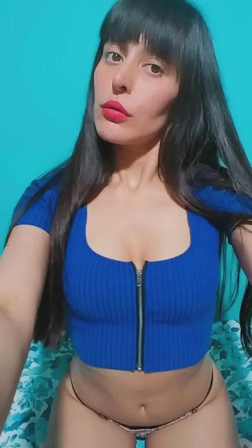 Thumbnail amhelia's Blue Obsession Unveiled in NFSW Croptopgirls