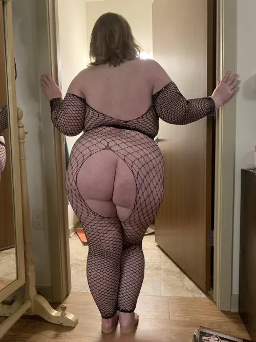 Thumbnail Embracing My Figure with Love by daddyspawgprincess | BBW