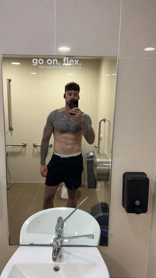 Thumbnail Gym Vibes: Inkedgeo5216's Fitness Journey | hotguyswithtattoos