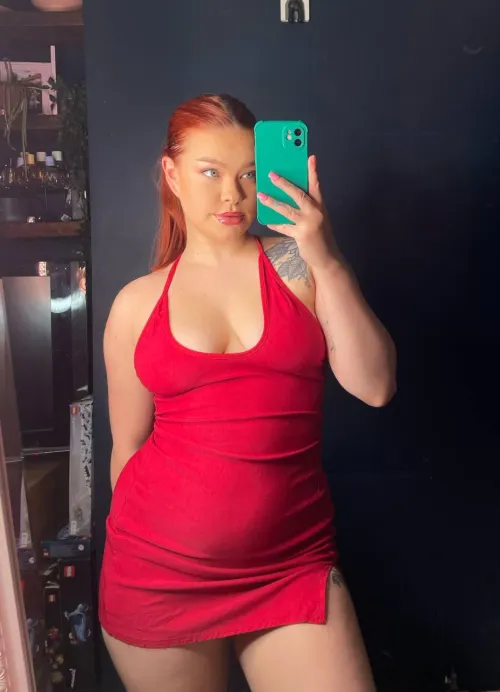 Thumbnail Should officialsavannahjade's Red Dress Be Shorter? | tightdresses