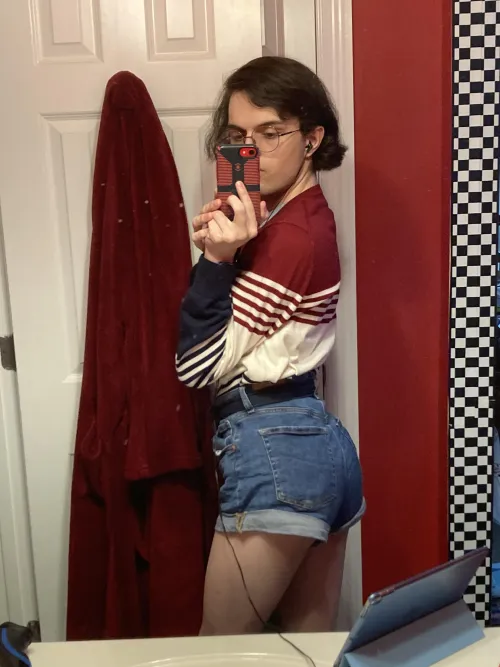 Thumbnail SourCars' Greeting: Can I Share This Here? | femboy Category