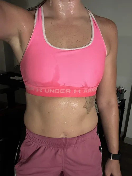 Thumbnail Sweaty Aftermath: cumwcourt's Post-Run Reality in SweatyGirls