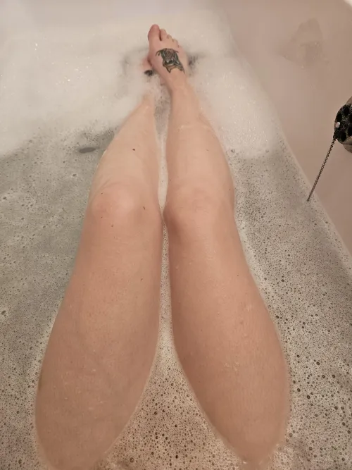 Thumbnail Legs in the Bath - A Soothing Experience Shared by irishlaura