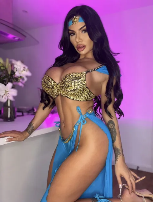 Thumbnail Princess Jasmine Ready for Cosplay | Amberjasmine-x | CosplayGirls