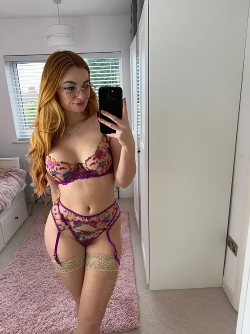 Thumbnail Cute in Lingerie: Redhead Edition | lolarosexxx