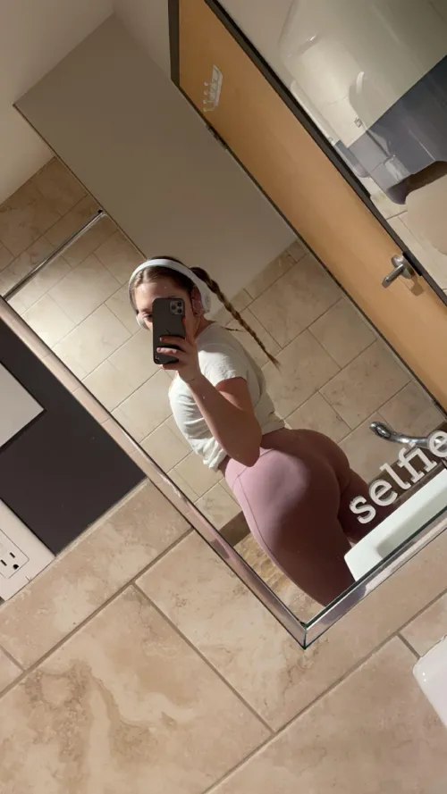 Thumbnail PAWG Fantasy: Sweaty After Gym Encounters | by saintscarlette