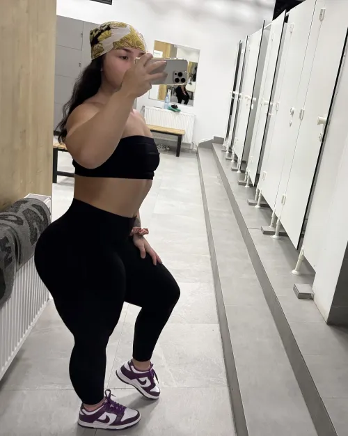 Thumbnail quadsqueen's Gym Crush Revealed on slutsofsnapchat