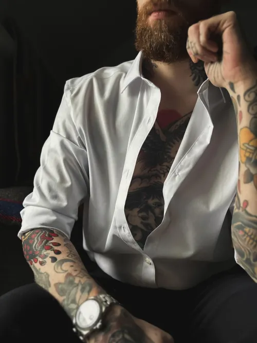 Thumbnail Fashion Forward: Analyzing Style with hotguyswithtattoos