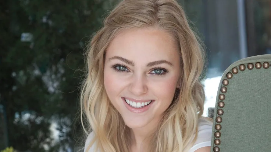 Thumbnail Annasophia Robb: Beauty in Focus by JumpySignature5588 - PrettyGirls