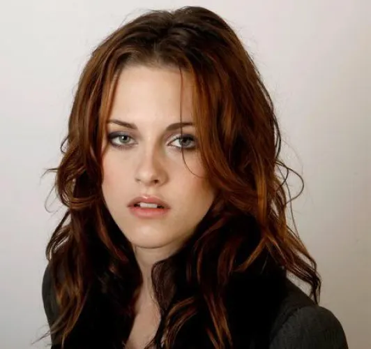 Thumbnail Quentin9th's Adoration: A Glimpse of Kristen Stewart's Beauty