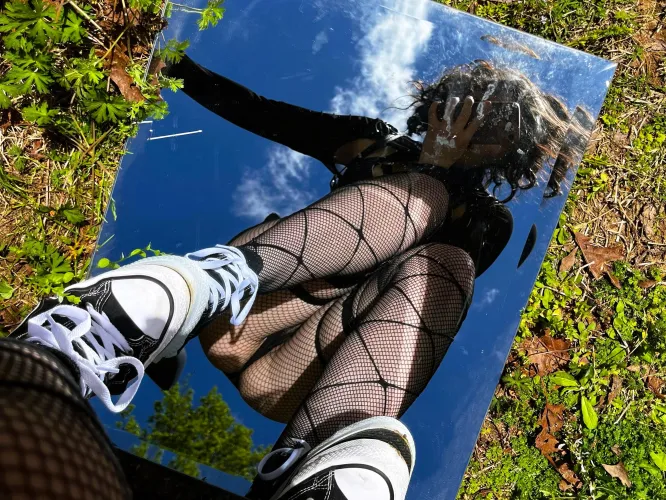 Thumbnail Unexpected Moment: Mirror Magic in Upskirt Art | countylineboredom