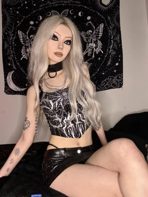 Thumbnail Leash-Ready: Join lucy_fairy__ in Embracing a Collared Fantasy