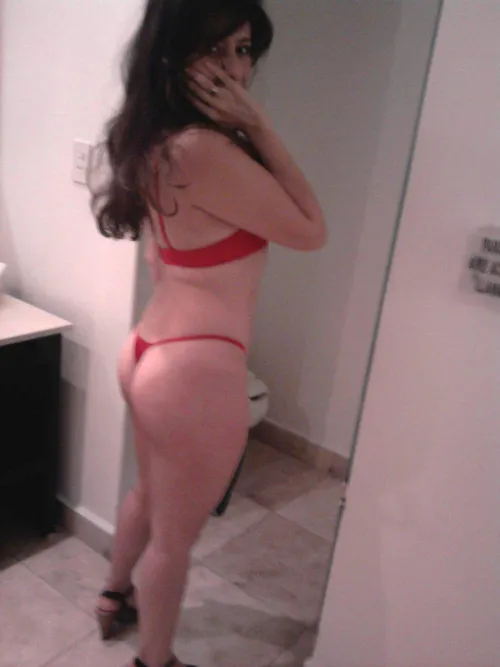 Thumbnail Calling All Playful Souls: 47yo Divorced Cougar Seeks Fun by angelica7050