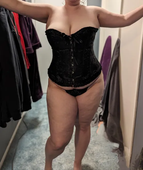 Thumbnail Blurry_14: Sexy MILFs in Corsets Temptation in WifeWantstoPlay