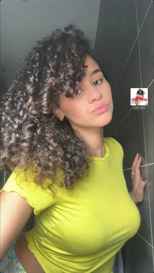 Thumbnail Celebrating Curls: Embracing Hair Diversity with DryTruck1