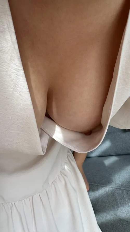 Thumbnail Exploring Downblouse: Tempting Views from lightpinkie