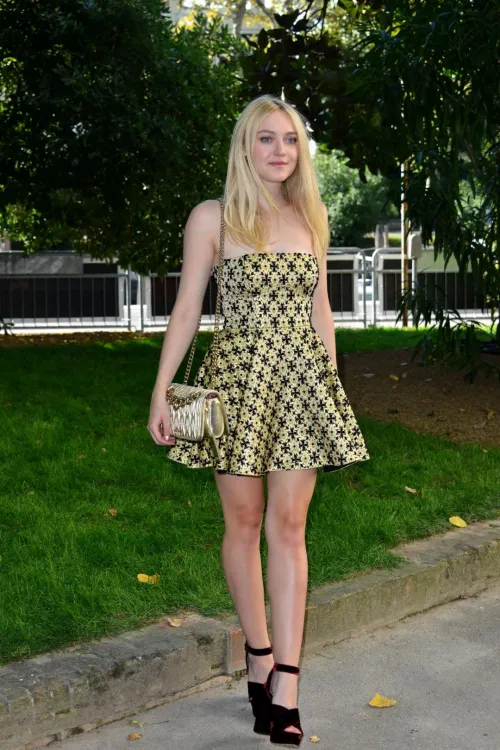 Thumbnail Dakota Fanning: An Iconic Beauty | Gentleman Boners