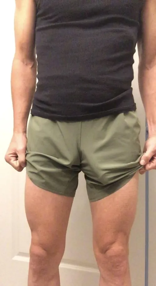 Thumbnail freeee2explore's Running Journey: Longer Shorts for Today at 42