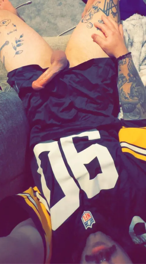 Thumbnail Join Tatted_PGH_Daddy for Game Day in hotguyswithtattoos