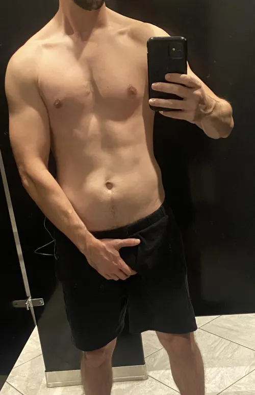 Thumbnail Masc Fit Bro Alert: Seeking Chat or Roleplay Encounters