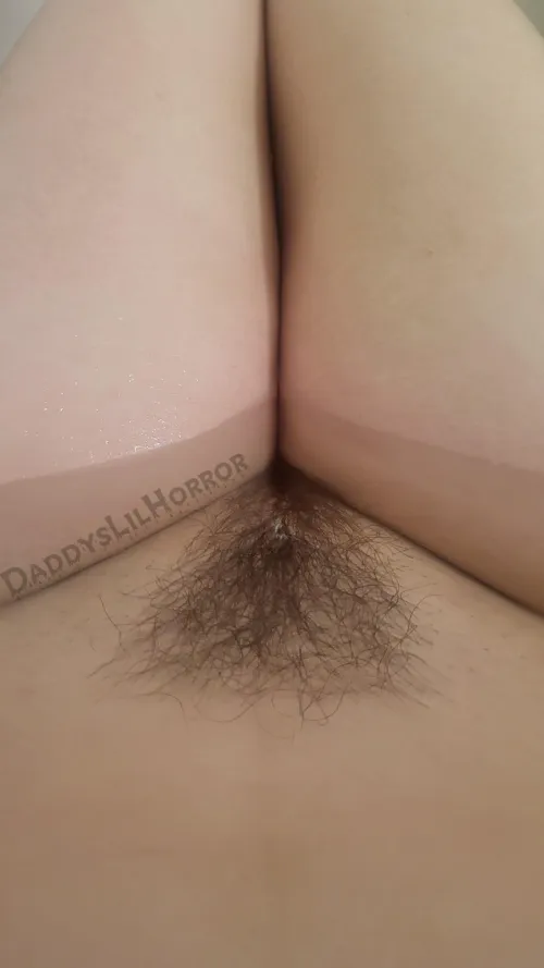 Thumbnail Trimmed or Grown: Hairywomenaresexy Discussion by DaddysLilHorror