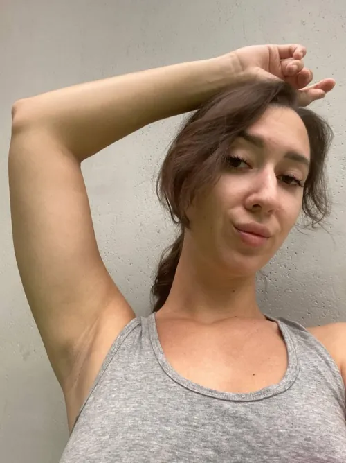 Thumbnail Extra Sweaty After the Gym: Fragrant-Plant6622's Armpit Odyssey