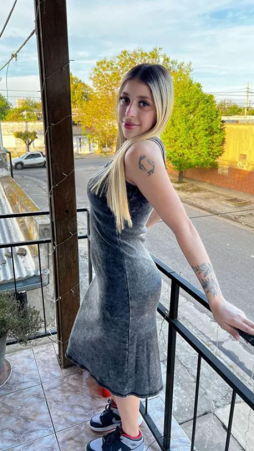 Thumbnail Feeling Pretty: LillieBlooms' TightDresses Experience