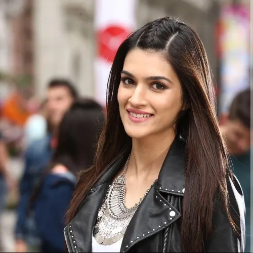 Thumbnail Kriti Sanon: A Beauty to Behold - Discover More with sagar9175