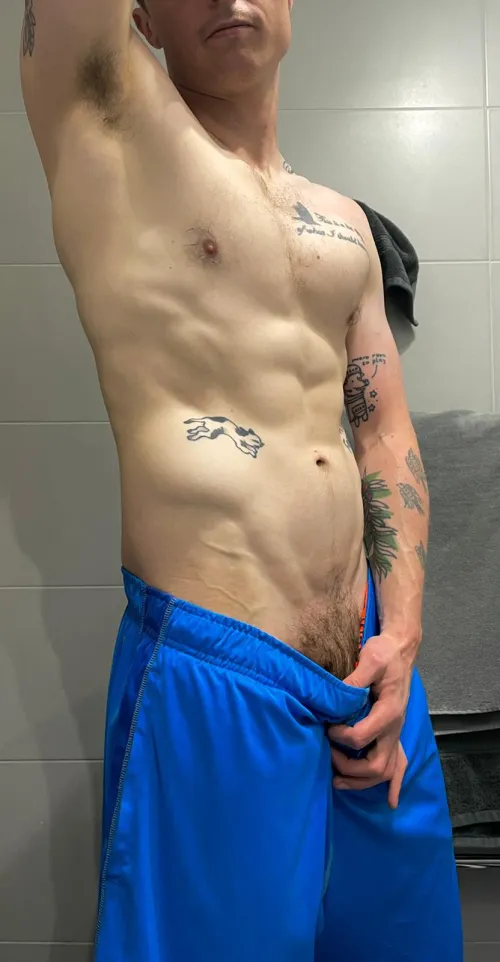 Thumbnail Sunday Tease After the Gym with Another-Londoner