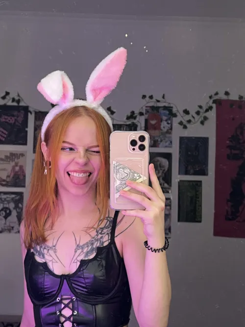 Thumbnail Mommy or Slutty Bunny: Diving into Realallyxx's World in BunnyGirls