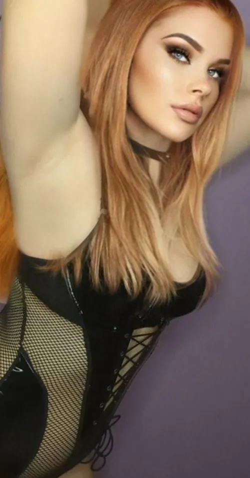 Thumbnail FindomPhoenixRuinsMe's Sensual Challenge: Flawless Sweet Armpits Await