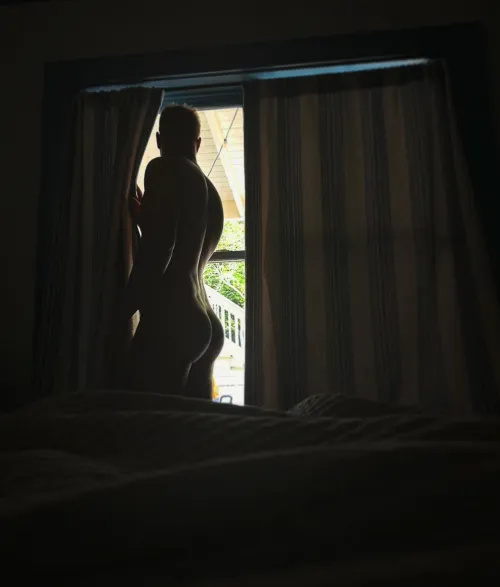 Thumbnail The BareWanderer Shares the Best Way to Start Your Day Naked