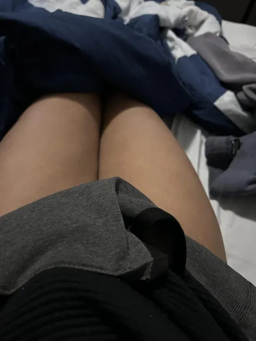 Thumbnail Leggy Temptations: Allure of Thighs | Cadence-waters | femboy