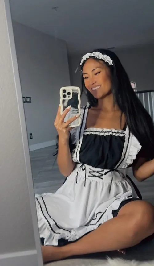 Thumbnail Maid for Desire: A Frenchmaid Fantasy