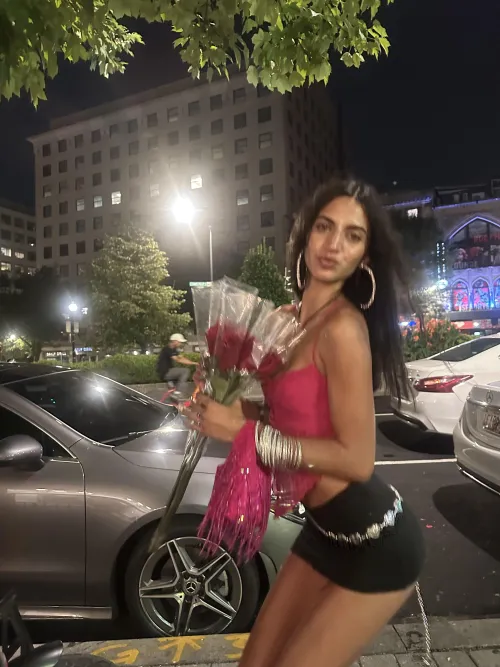 Thumbnail Luxury Ride: Exploring the World of ArabPorn with Hot-Tottie